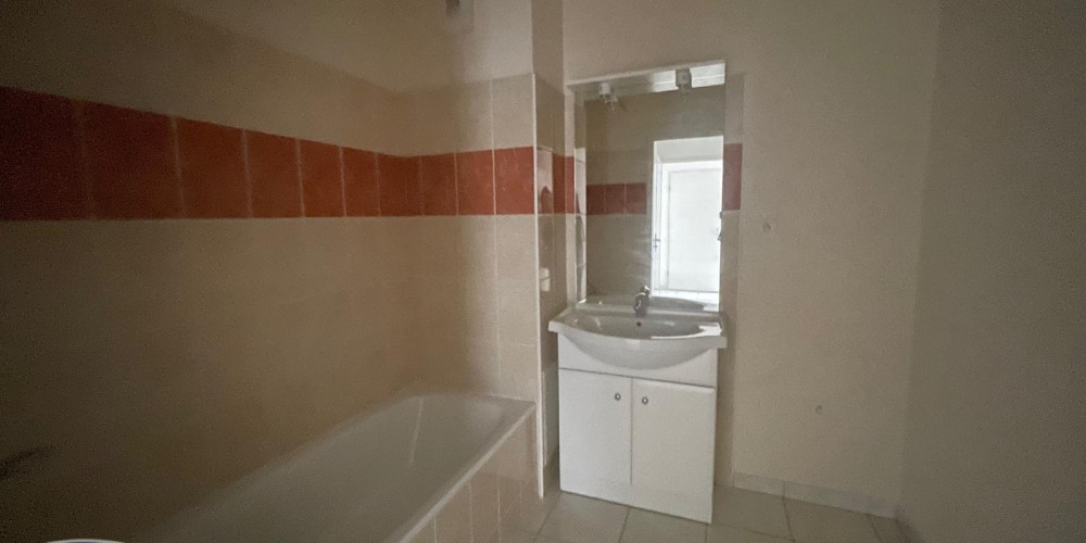 appartement à PAU (64000)