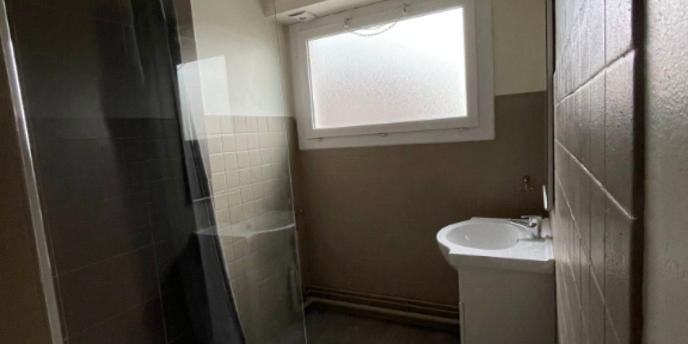 appartement à PAU (64000)