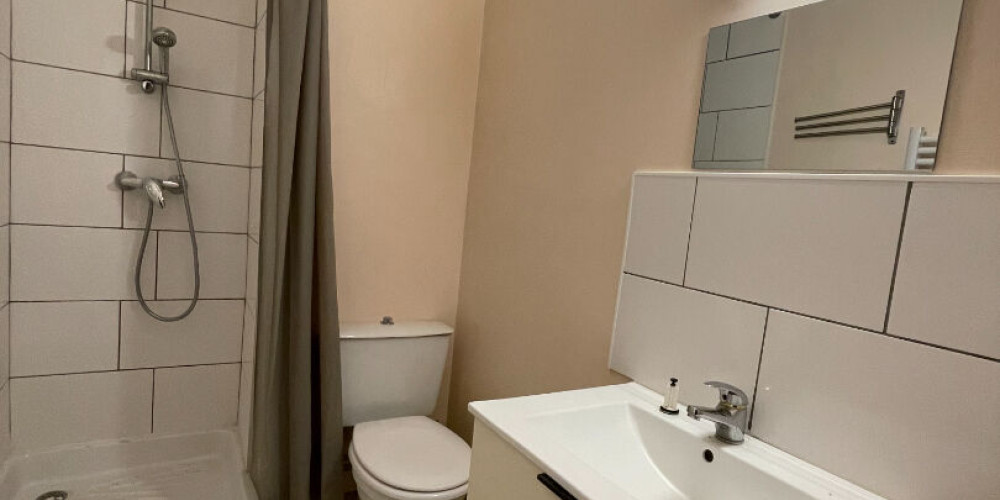 appartement à PAU (64000)