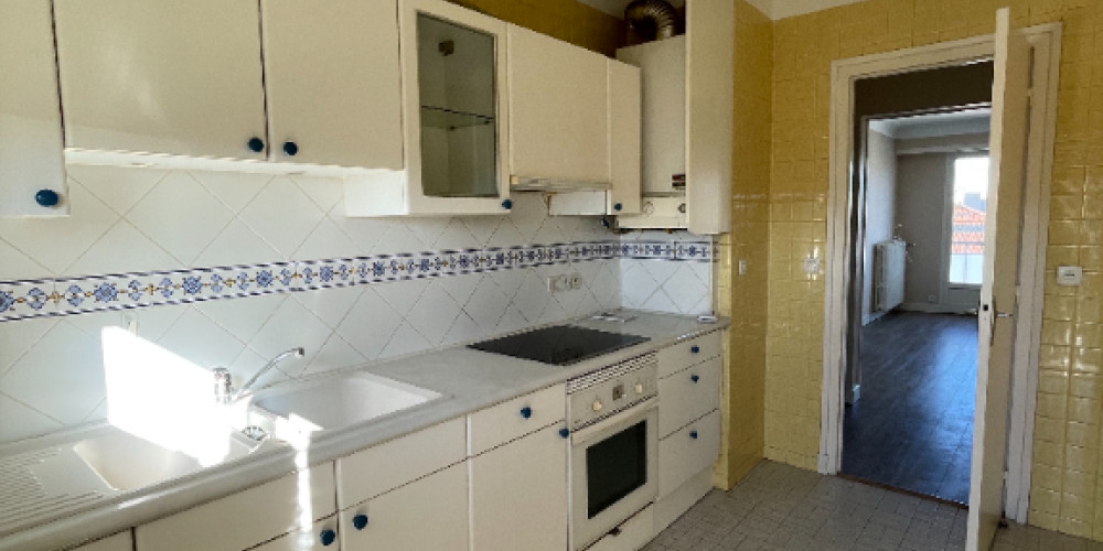 appartement à PAU (64000)