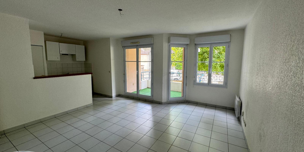 appartement à PAU (64000)