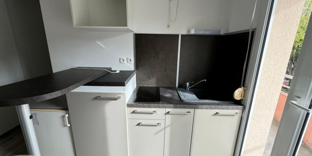 appartement à PAU (64000)