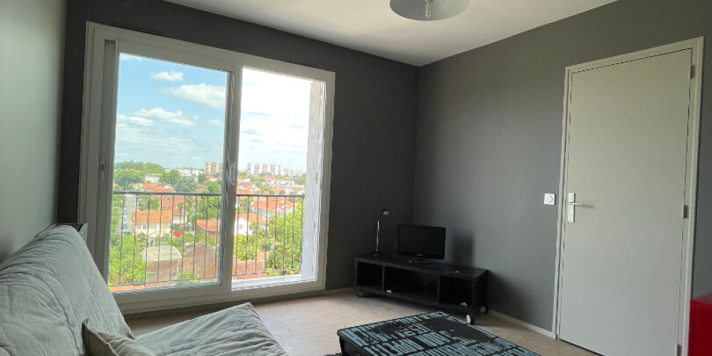 appartement à PAU (64000)