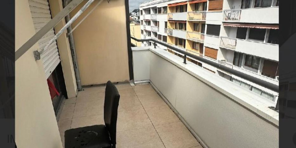 appartement à PAU (64000)