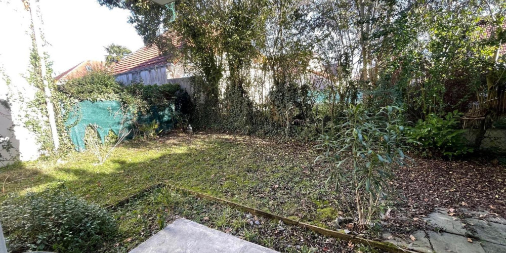 appartement à PAU (64000)