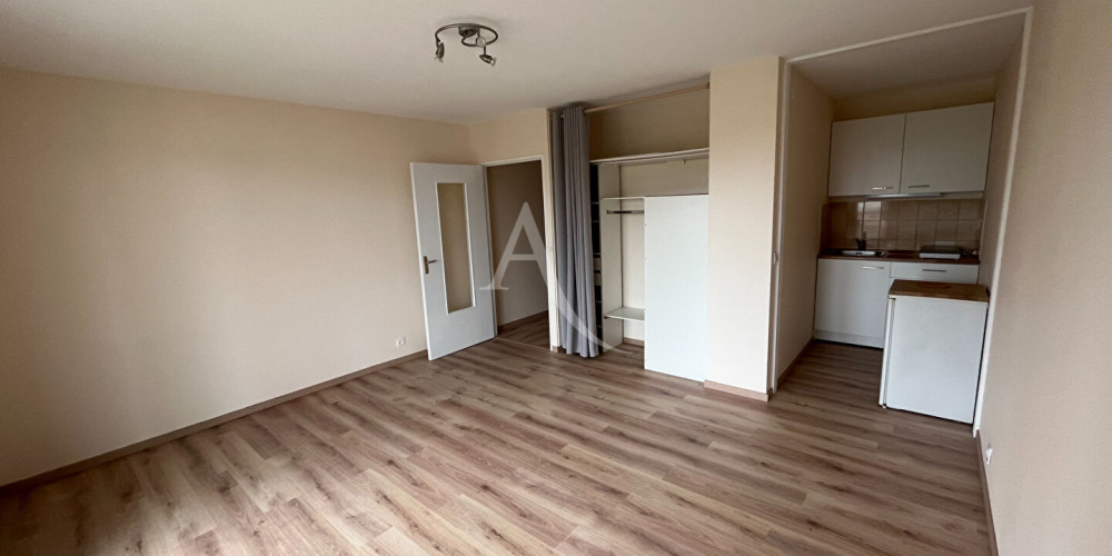 appartement à PAU (64000)