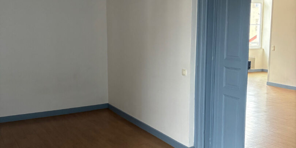 appartement à PAU (64000)