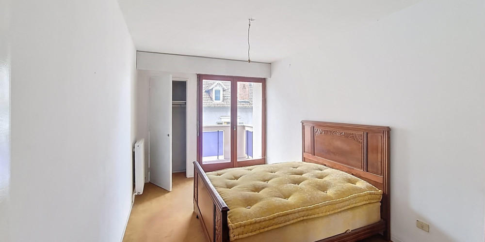 appartement à PAU (64000)