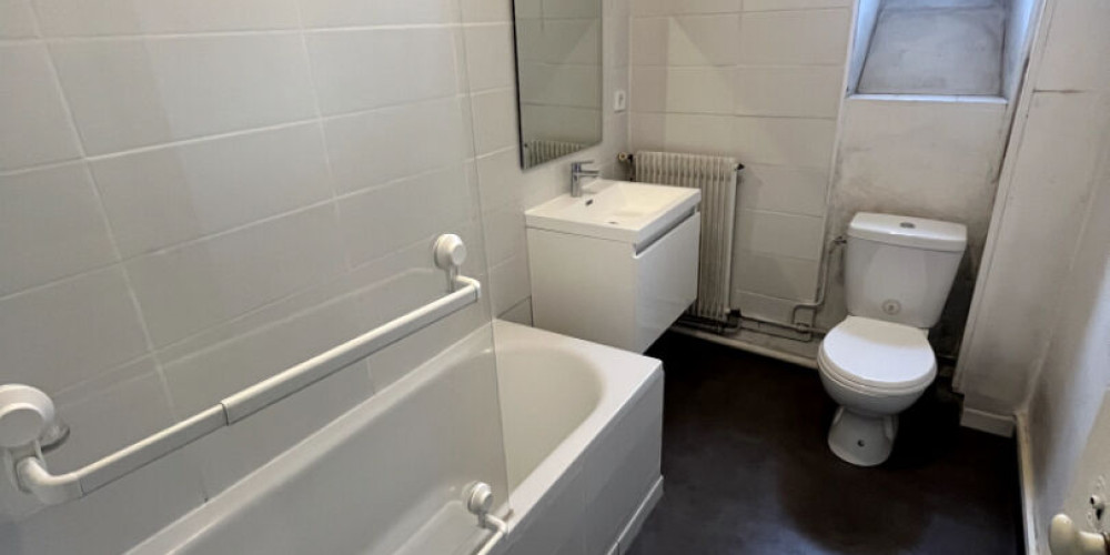 appartement à PAU (64000)