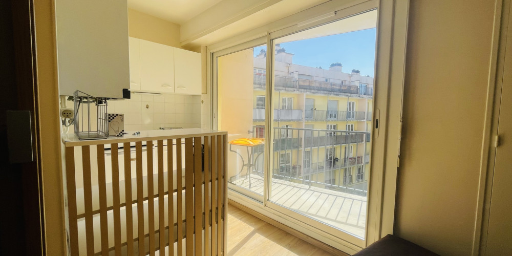 appartement à PAU (64000)