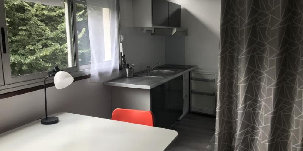 appartement à PAU (64000)