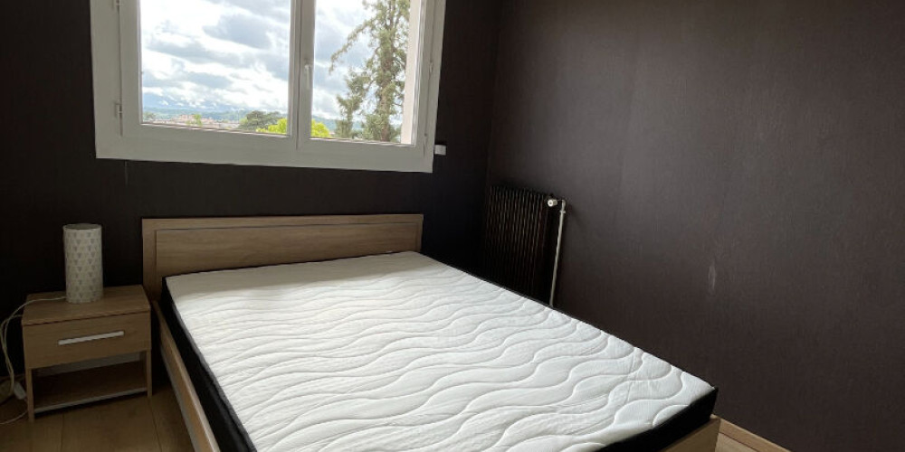 appartement à PAU (64000)