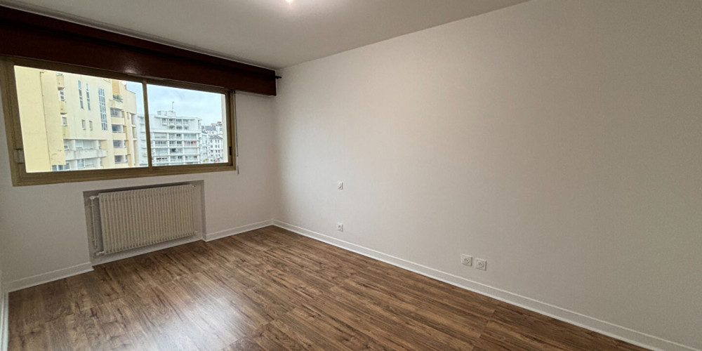 appartement à PAU (64000)