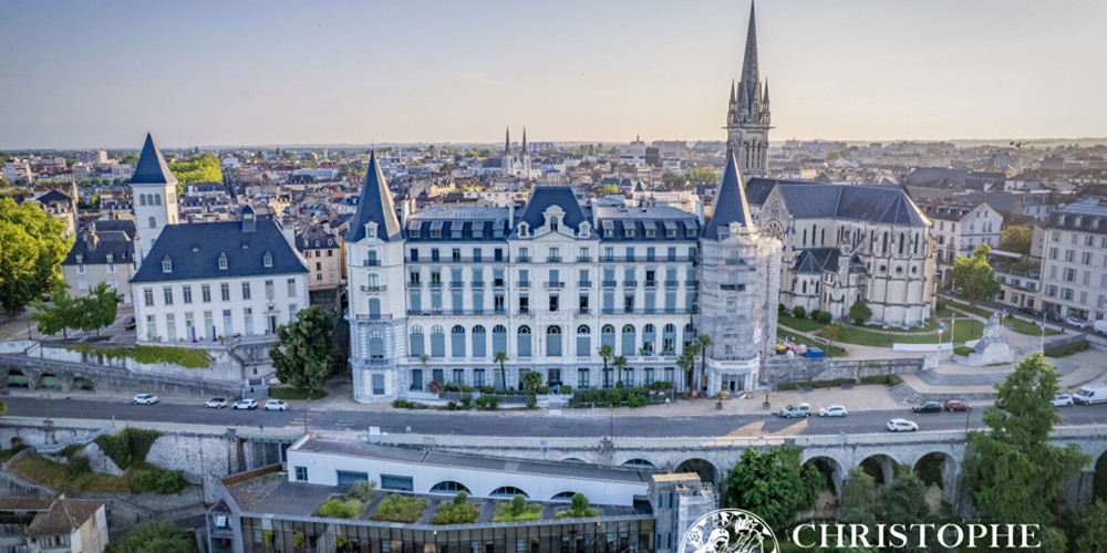 appartement à PAU (64000)