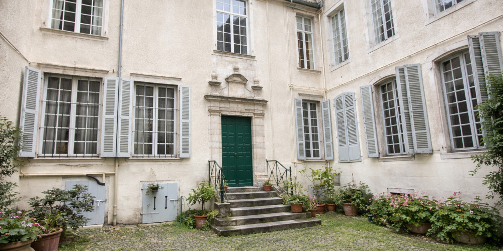 appartement à PAU (64000)