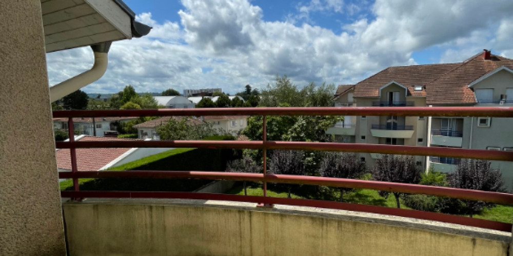 appartement à PAU (64000)