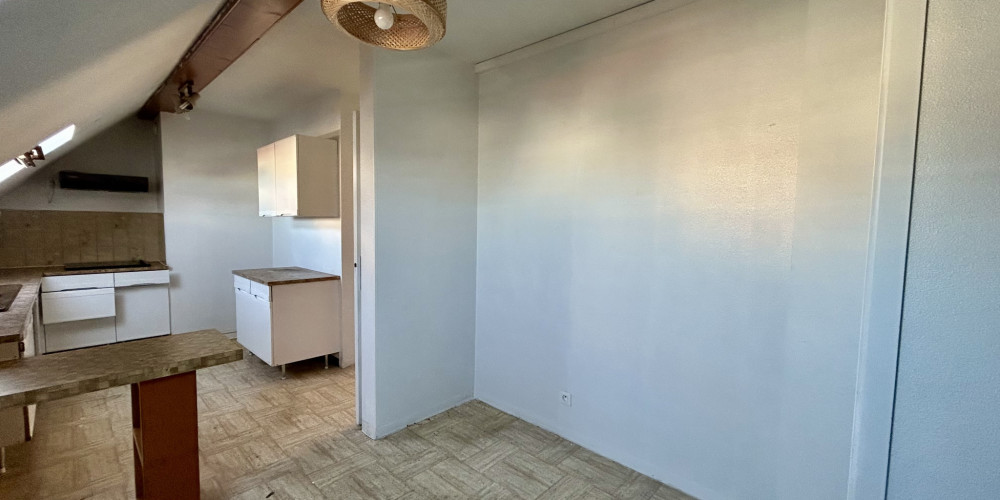 appartement à PAU (64000)