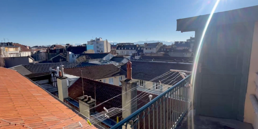 appartement à PAU (64000)