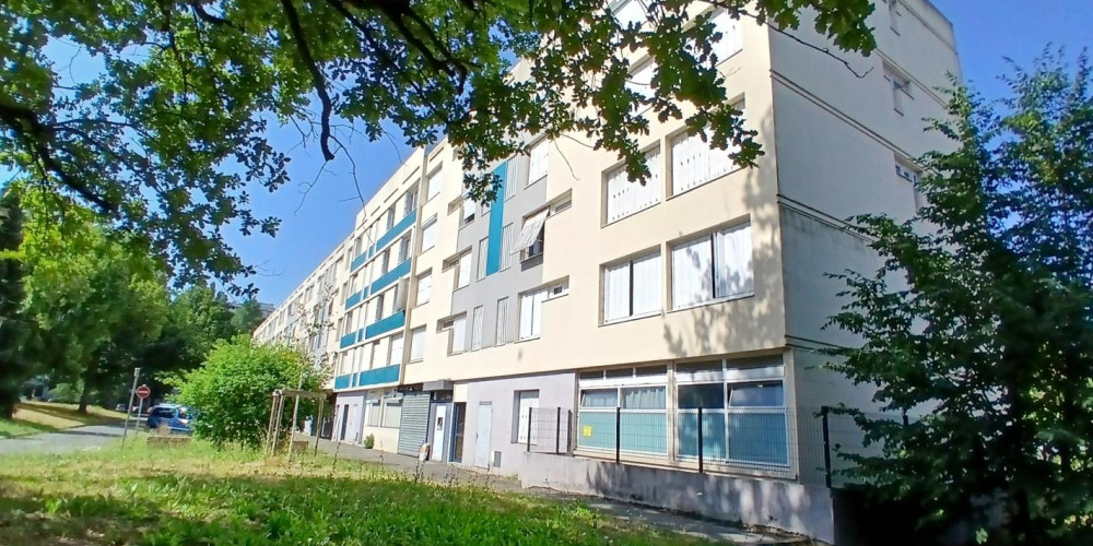 appartement à PAU (64000)