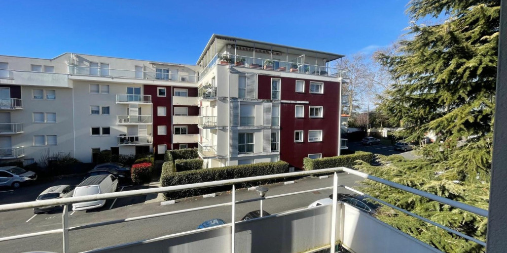appartement à PAU (64000)