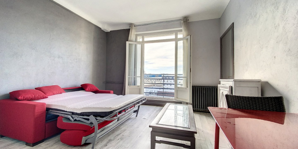 appartement à PAU (64000)