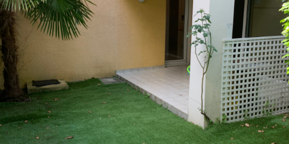 appartement à PAU (64000)
