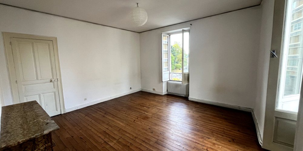 appartement à PAU (64000)