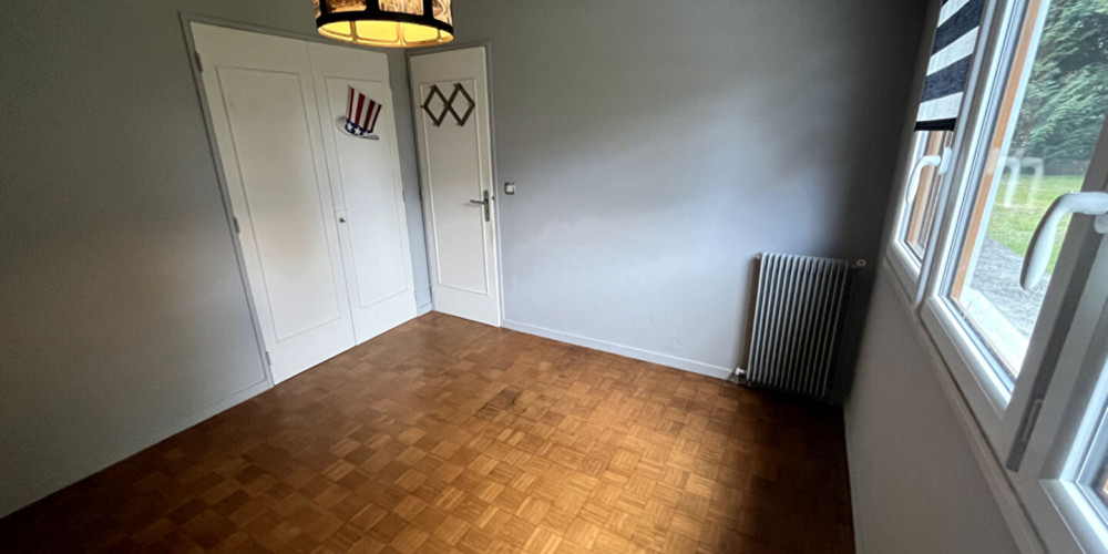 appartement à PAU (64000)