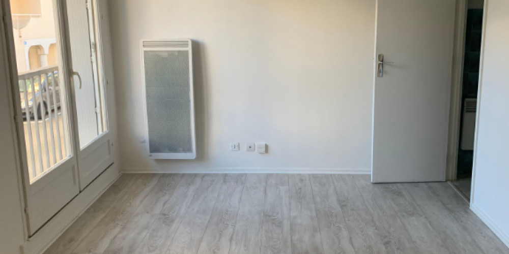 appartement à PAU (64000)