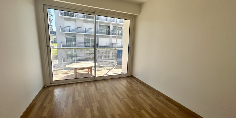 appartement à PAU (64000)