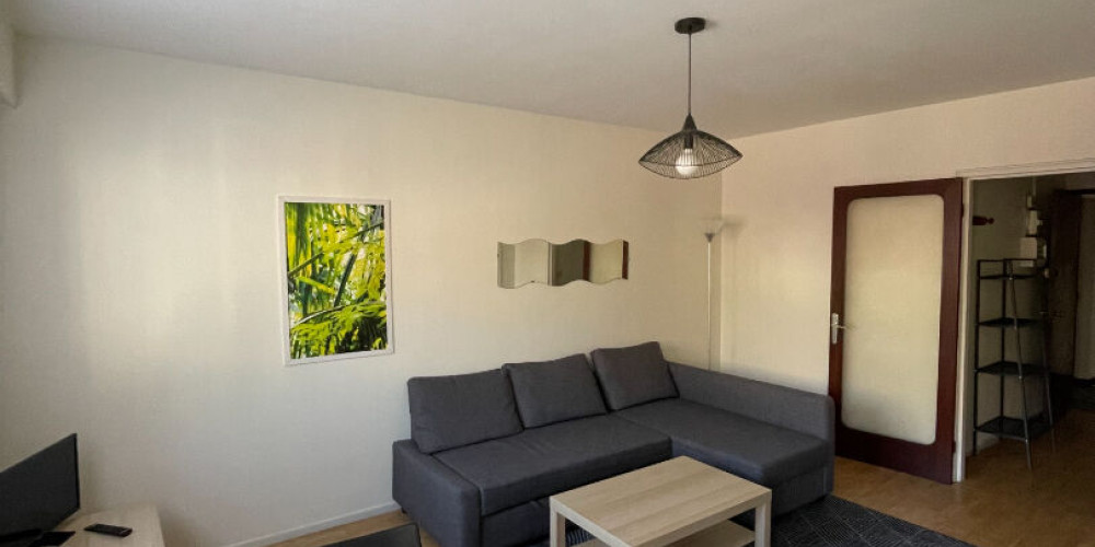 appartement à PAU (64000)