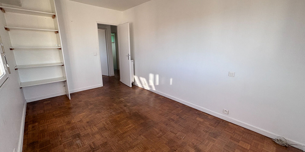 appartement à PAU (64000)