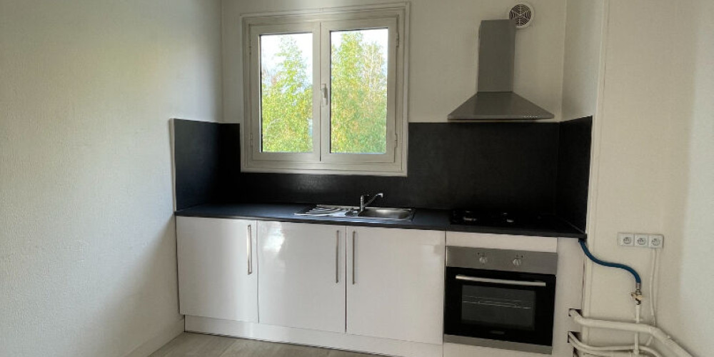 appartement à PAU (64000)