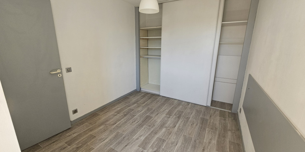 appartement à PAU (64000)
