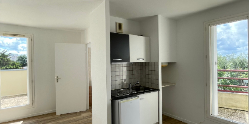 appartement à PAU (64000)