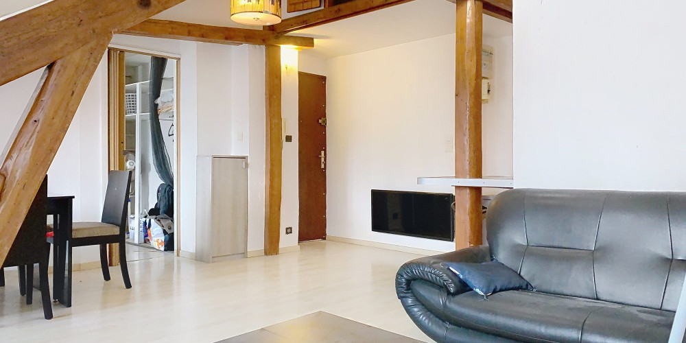 appartement à PAU (64000)