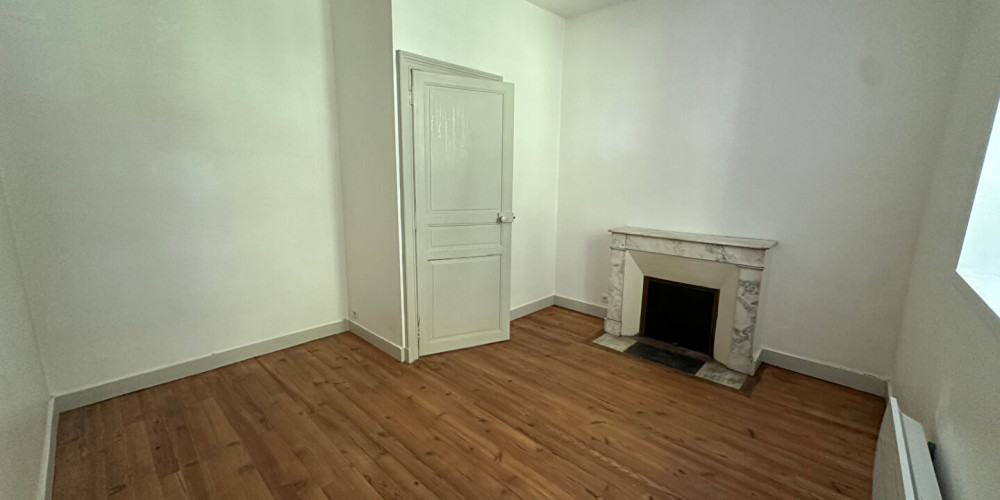 appartement à PAU (64000)