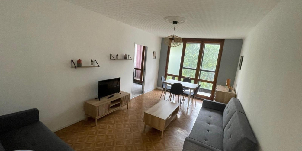 appartement à PAU (64000)