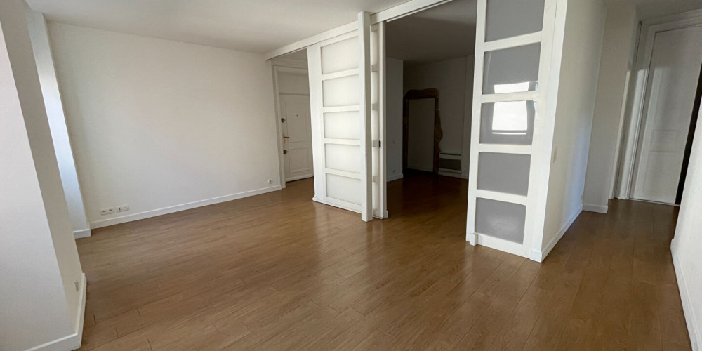 appartement à PAU (64000)