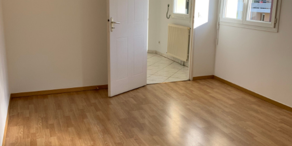 appartement à GELOS (64110)