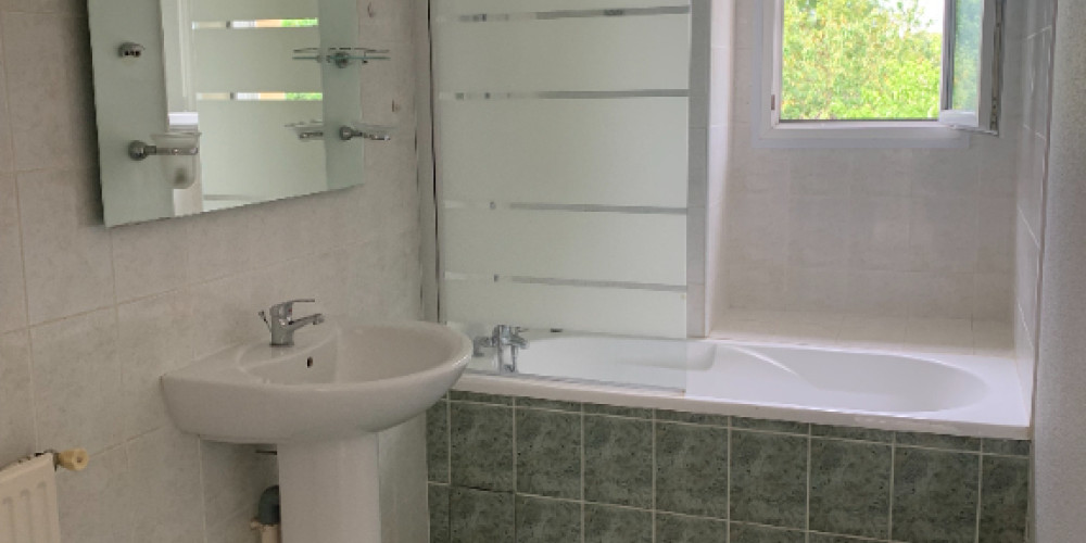 appartement à GELOS (64110)