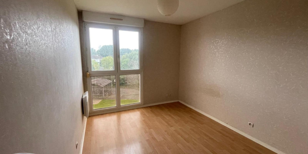 appartement à LONS (64140)