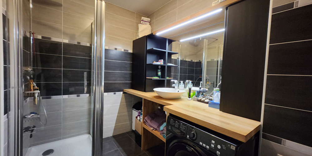 appartement à BASSUSSARRY (64200)