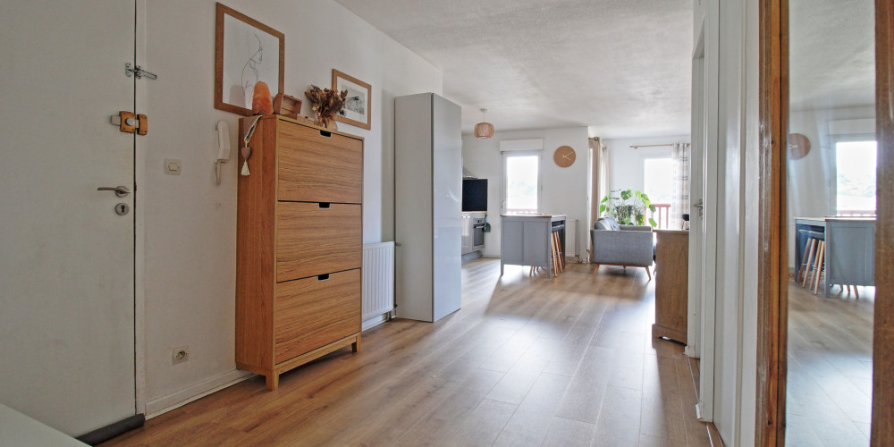 appartement à BASSUSSARRY (64200)