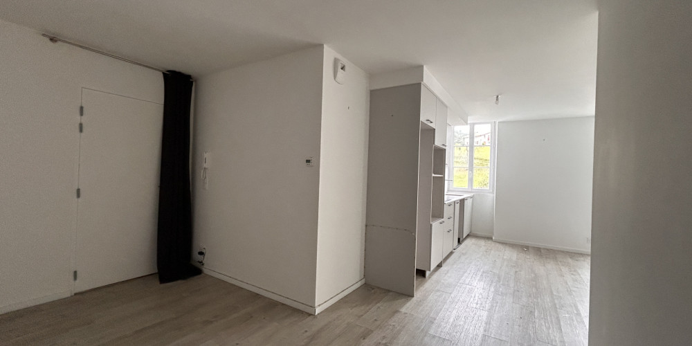 appartement à AINHOA (64250)