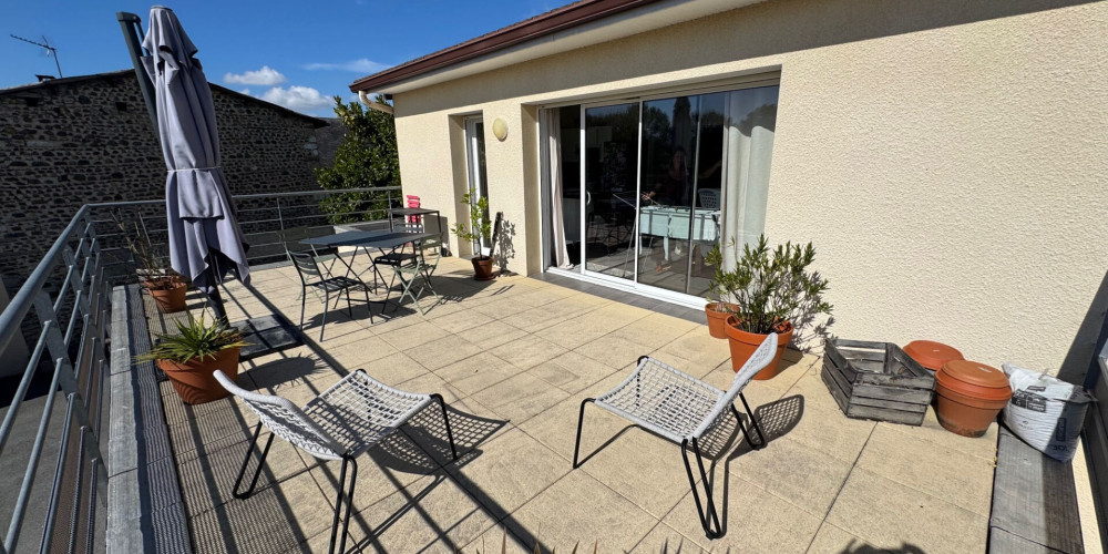 appartement à LEE (64320)