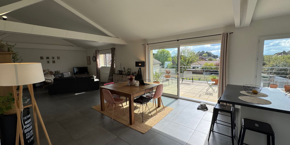 appartement à LEE (64320)