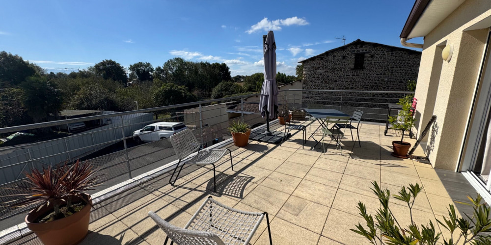 appartement à LEE (64320)