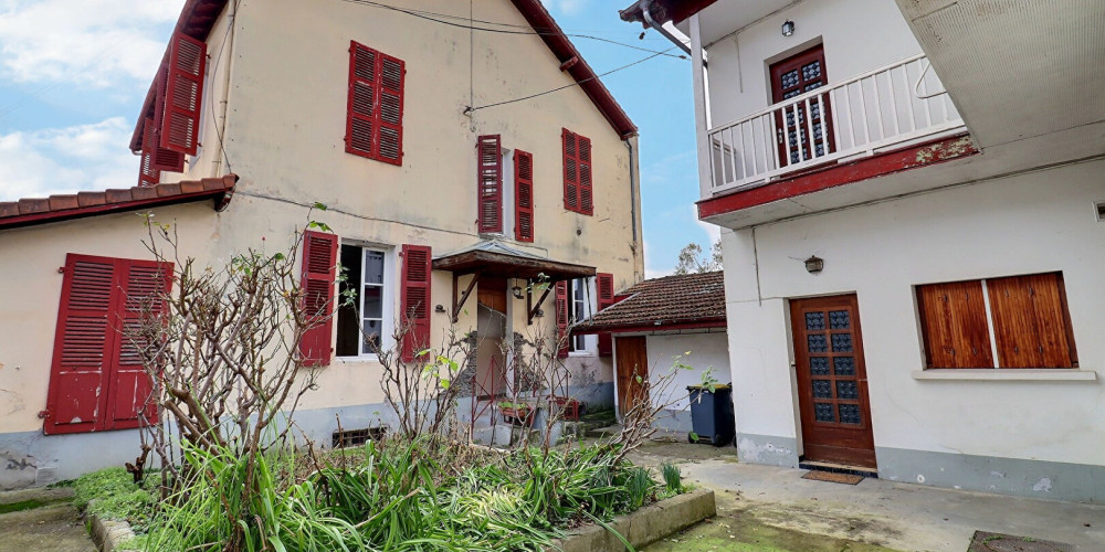 immeuble à PAU (64000)