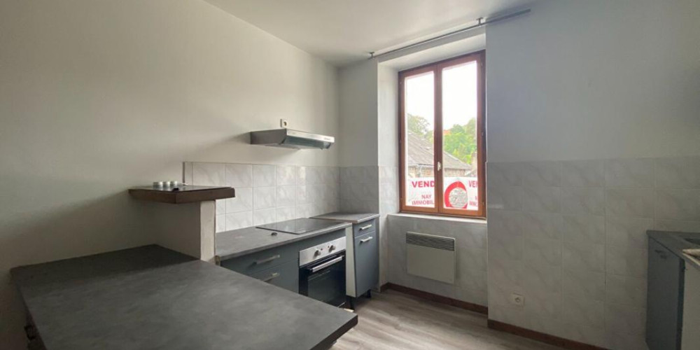 immeuble à NAY (64800)